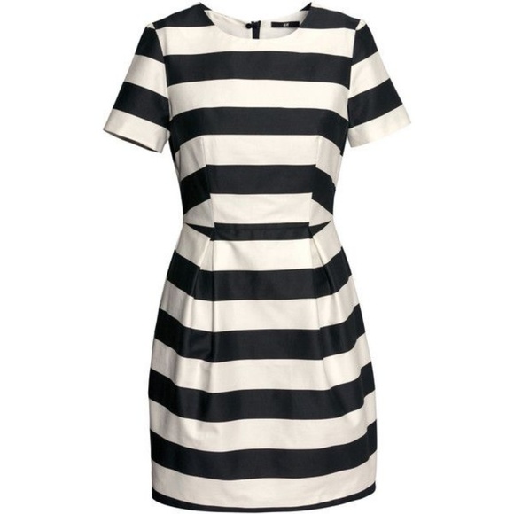 H&M | Black & White Stripe Contour Dress - Picture 1 of 5